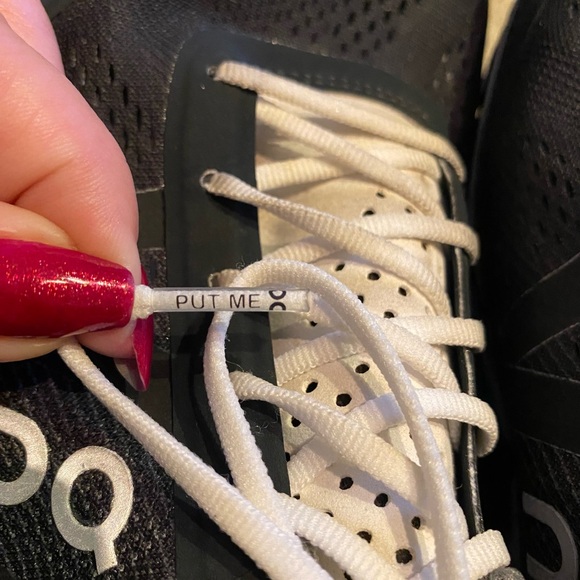 Women’s ON Cloud Athletic Shoes - Picture 8 of 12